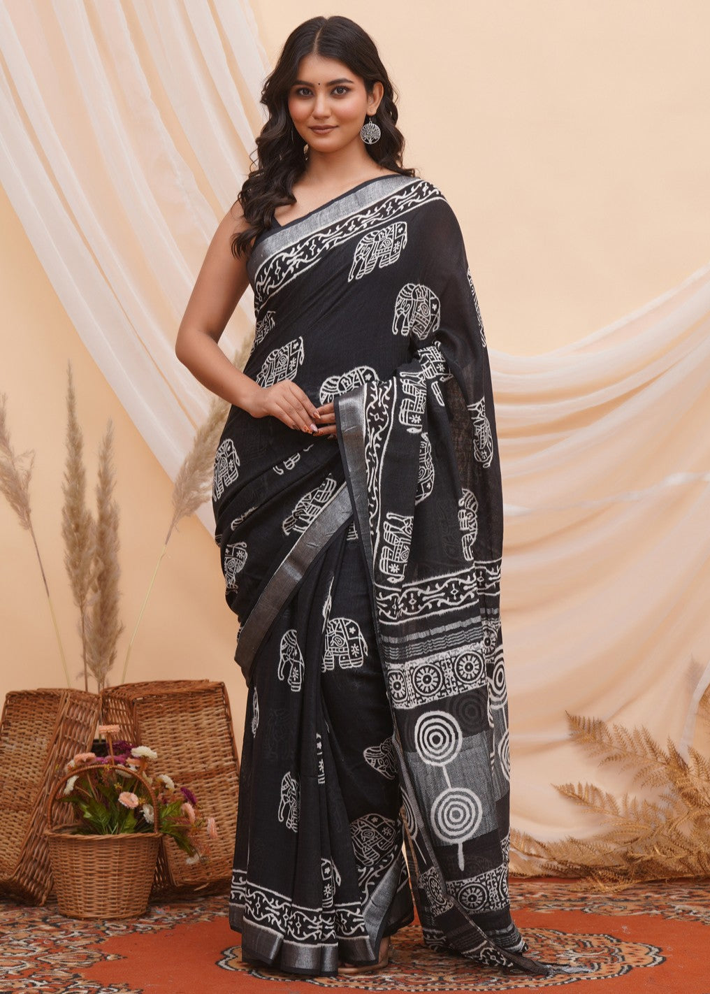 Buy Black Latest Bagru Block Print Linen Saree