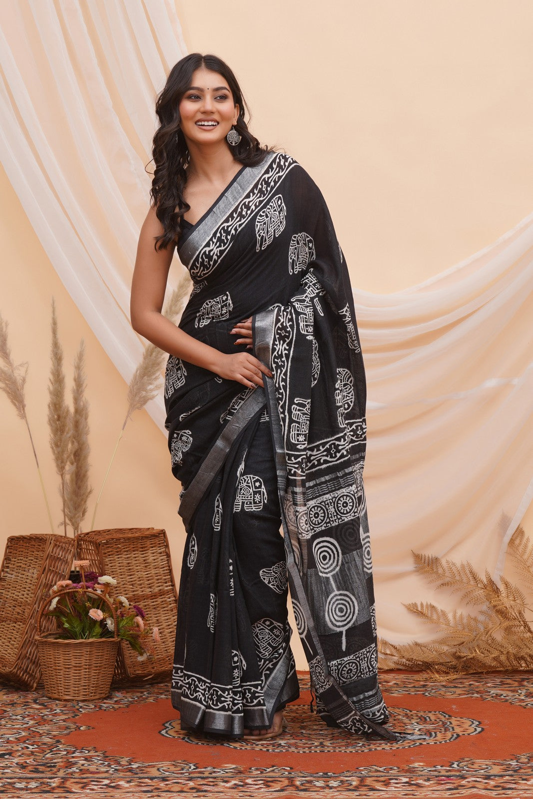 Buy Black Latest Bagru Block Print Linen Saree