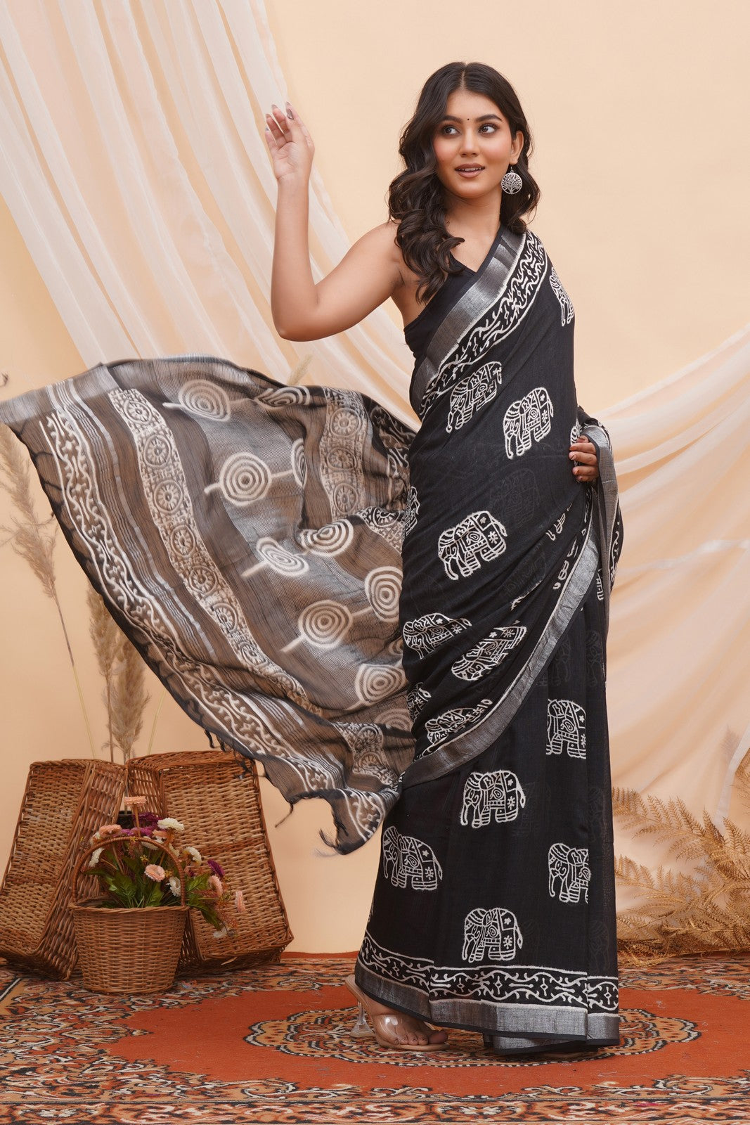 Buy Black Latest Bagru Block Print Linen Saree