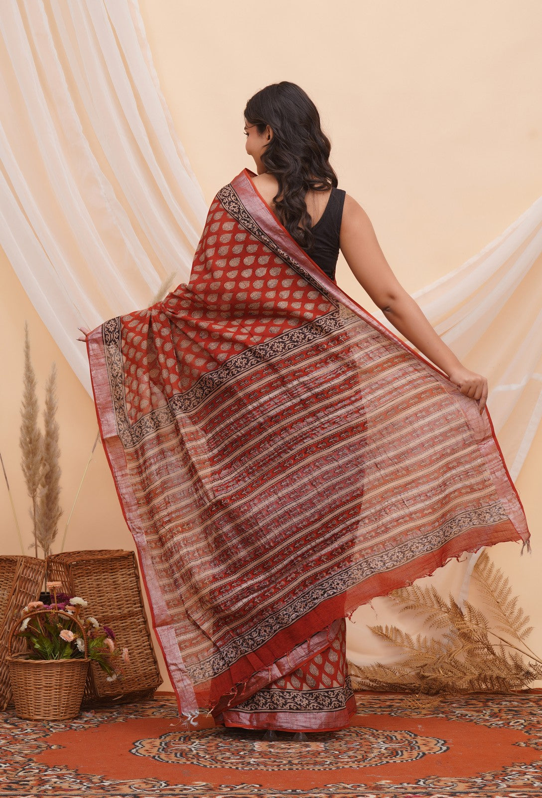 Buy Red Latest Bagru Block Print Linen Saree