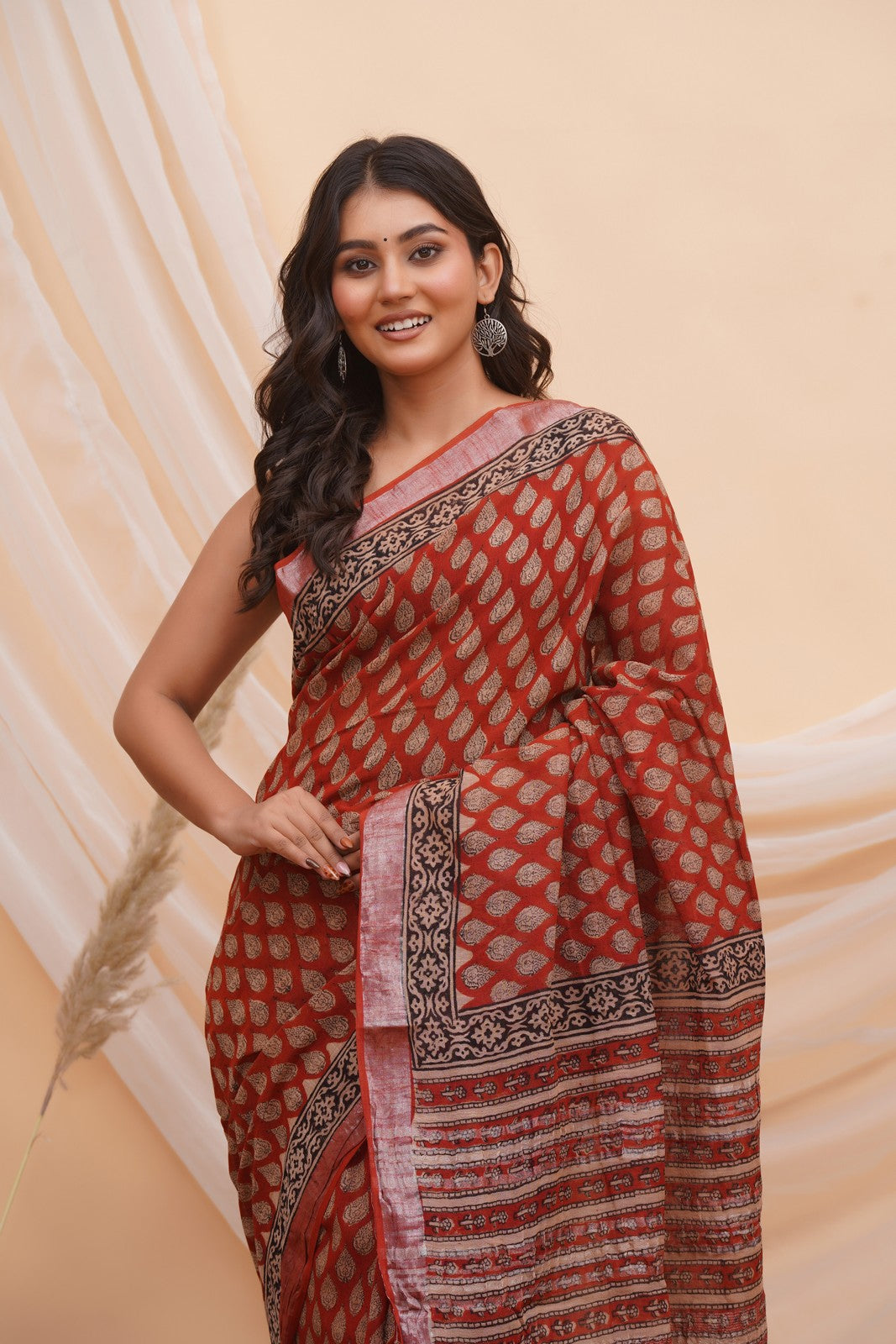 Buy Red Latest Bagru Block Print Linen Saree
