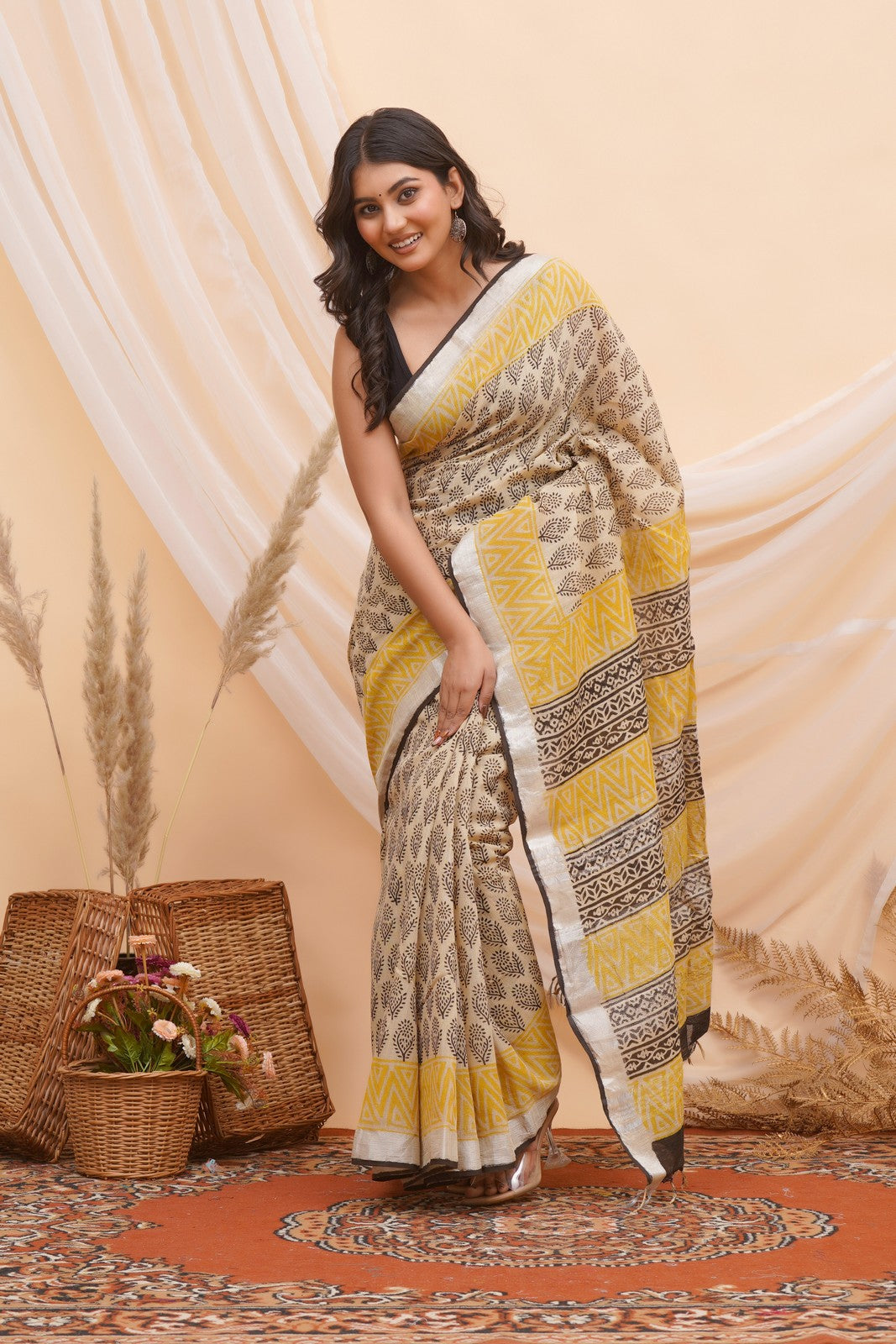 Buy Beige Latest Bagru Block Print Linen Saree