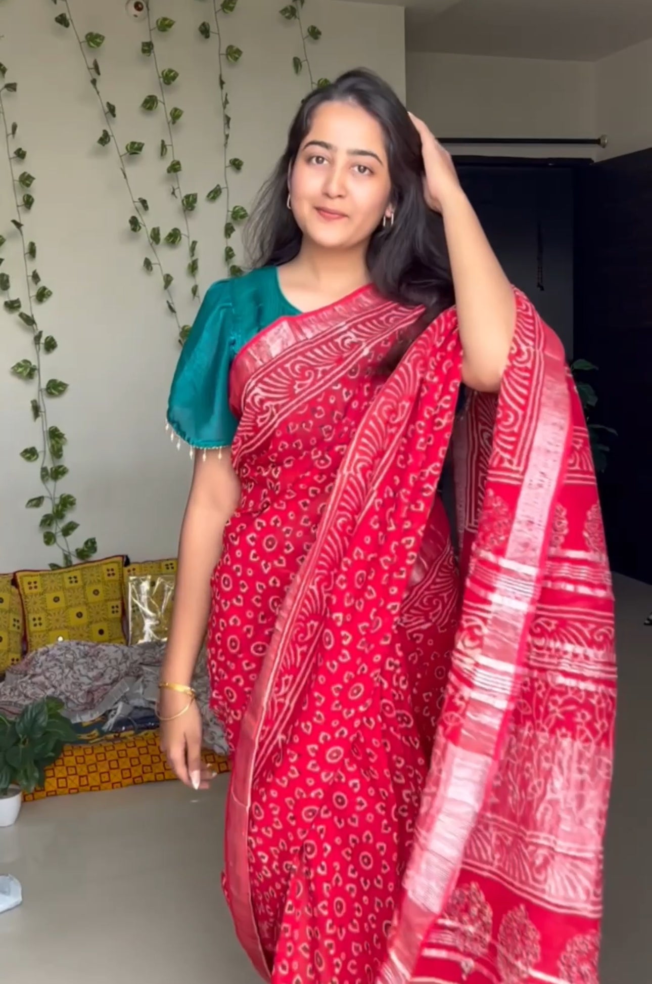 Buy Red Tranding Handblock Printed Linen Saree Online
