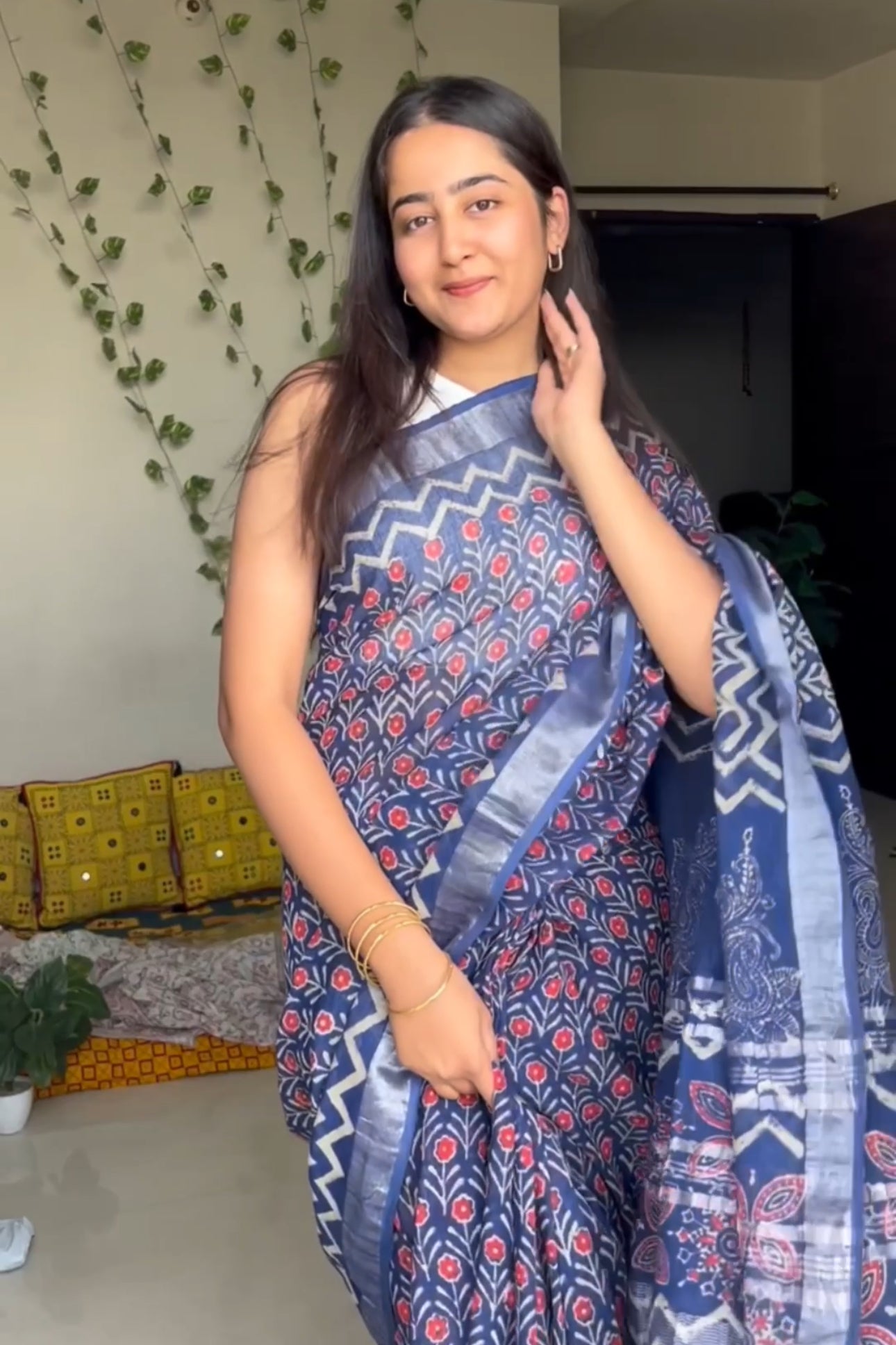 Buy Latest Handblock Printed Premium Linen Saree Online