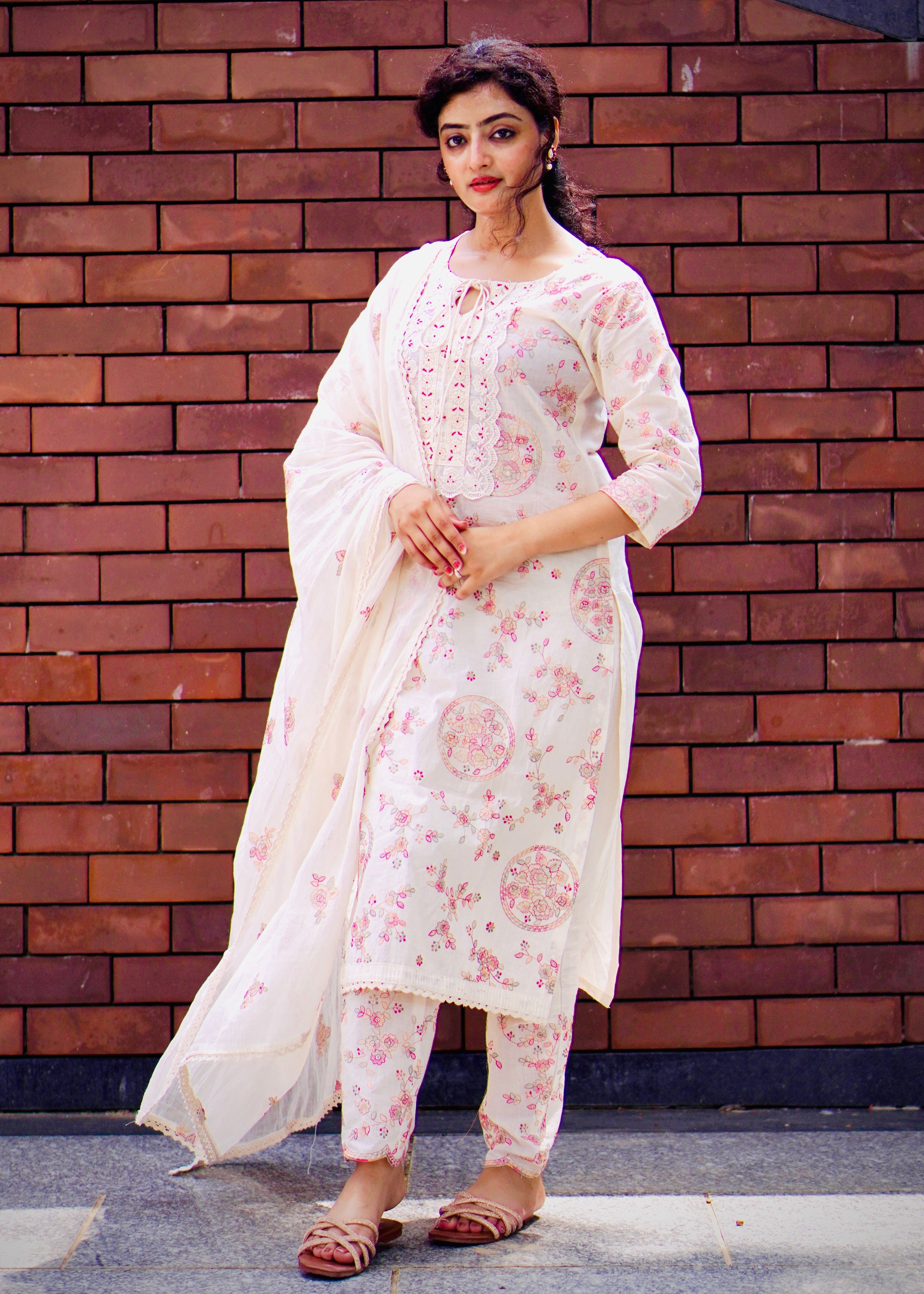White Suit Set Online Embroidery Hand Work