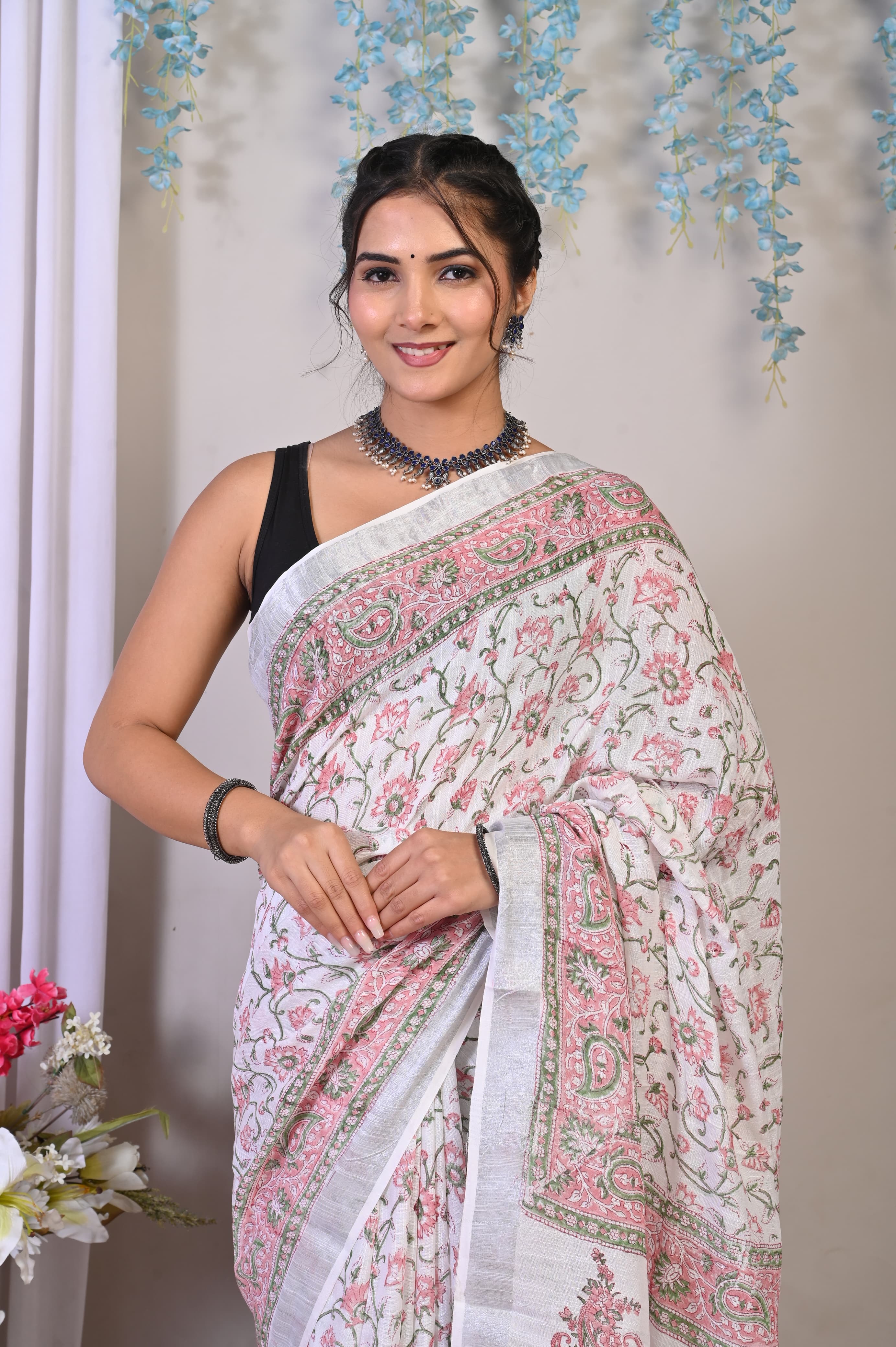 Buy White Tranding Handblock Printed Linen Saree Online